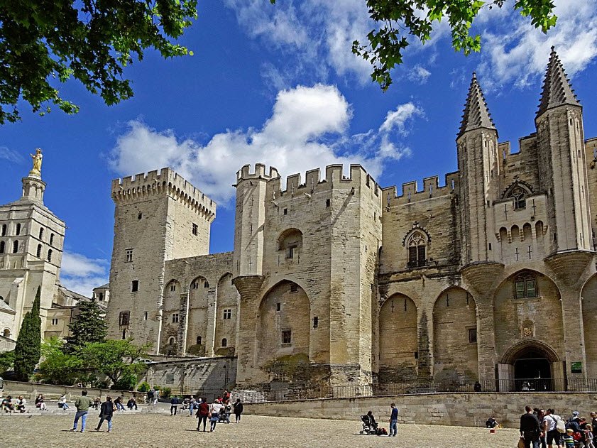 Palace of the Popes (Palais des Papes), Avignon, Provence-Alpes-Côte d’Azur, France